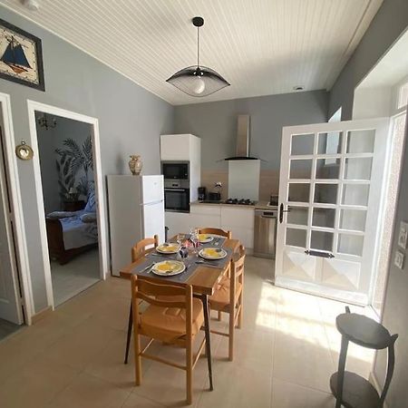 Charmant Logement Avec 2 Veranda ル・ヴィヴィエ・シュル・メール エクステリア 写真