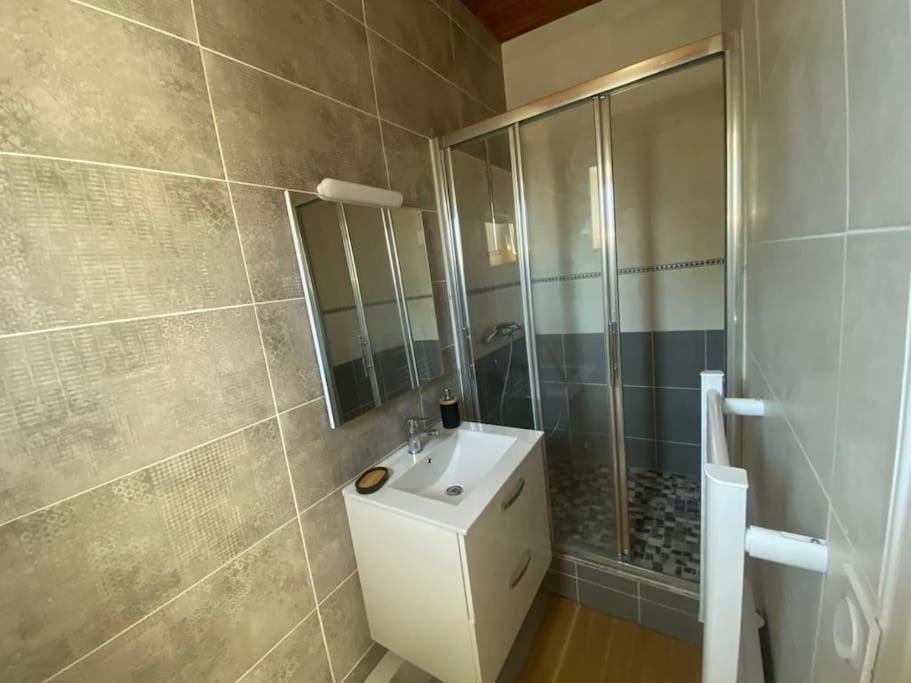 Charmant Logement Avec 2 Veranda ル・ヴィヴィエ・シュル・メール エクステリア 写真